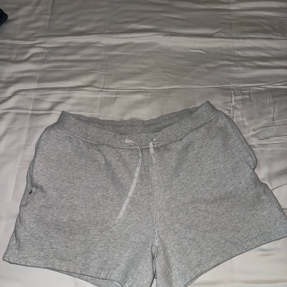 Lulu Lemon Gray Mens Shorts